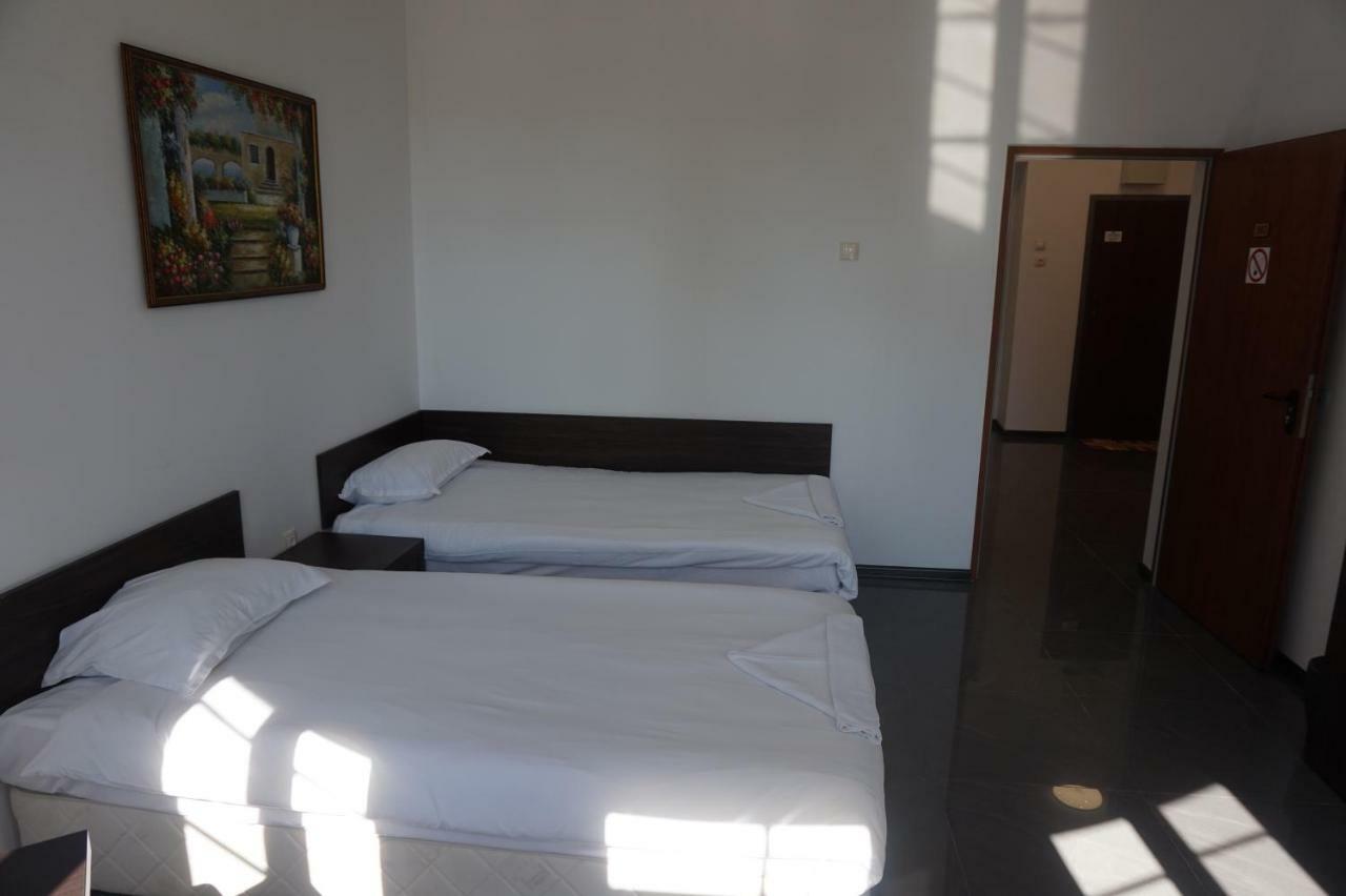 Seaside Guest Rooms Burgas Stad Buitenkant foto