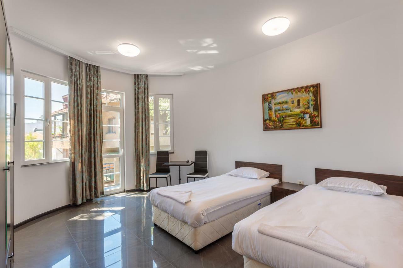 Seaside Guest Rooms Burgas Stad Buitenkant foto